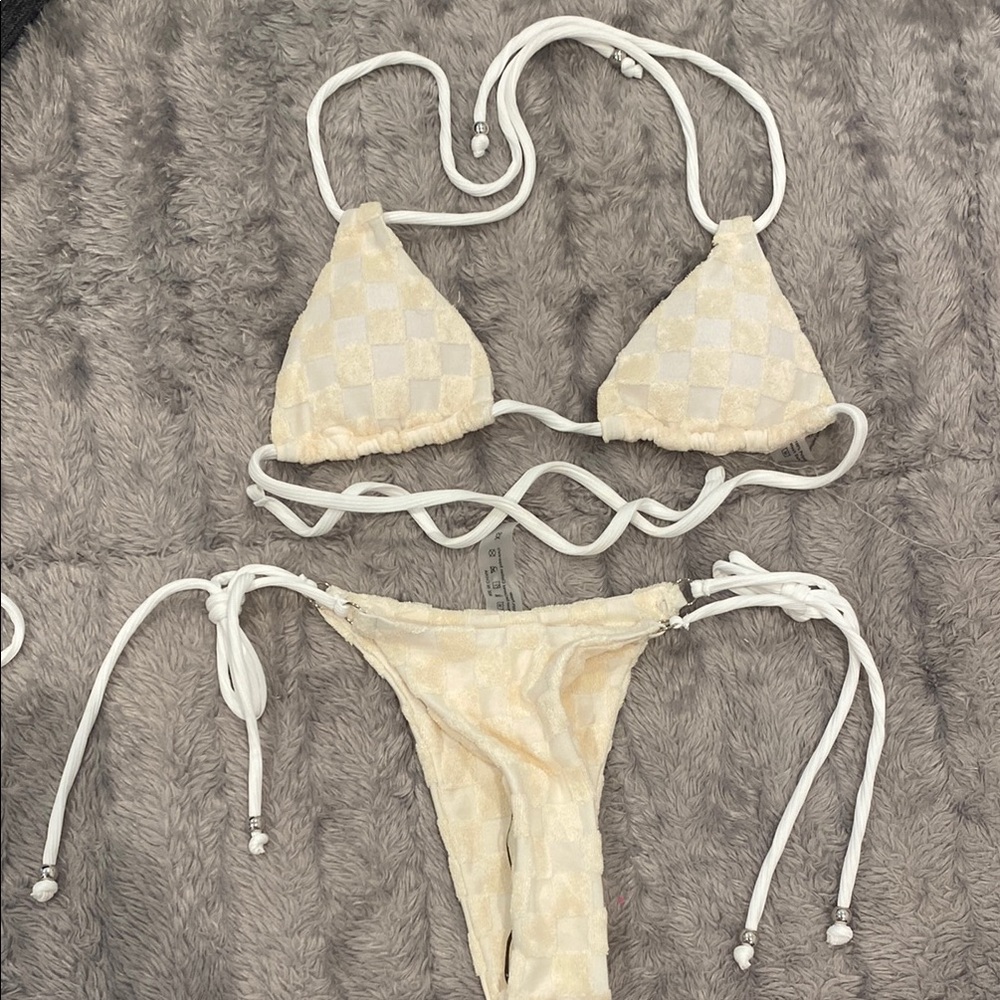 SHEIN Ivory Checkered Bikini Set